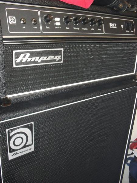 Ampeg SVT cl. (con flightcase) + Ampeg 810 cl.