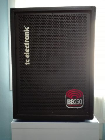 Amplificador TC electronic