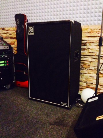 Pantalla AMPEG SVT610HLF CLASSIC SERIES