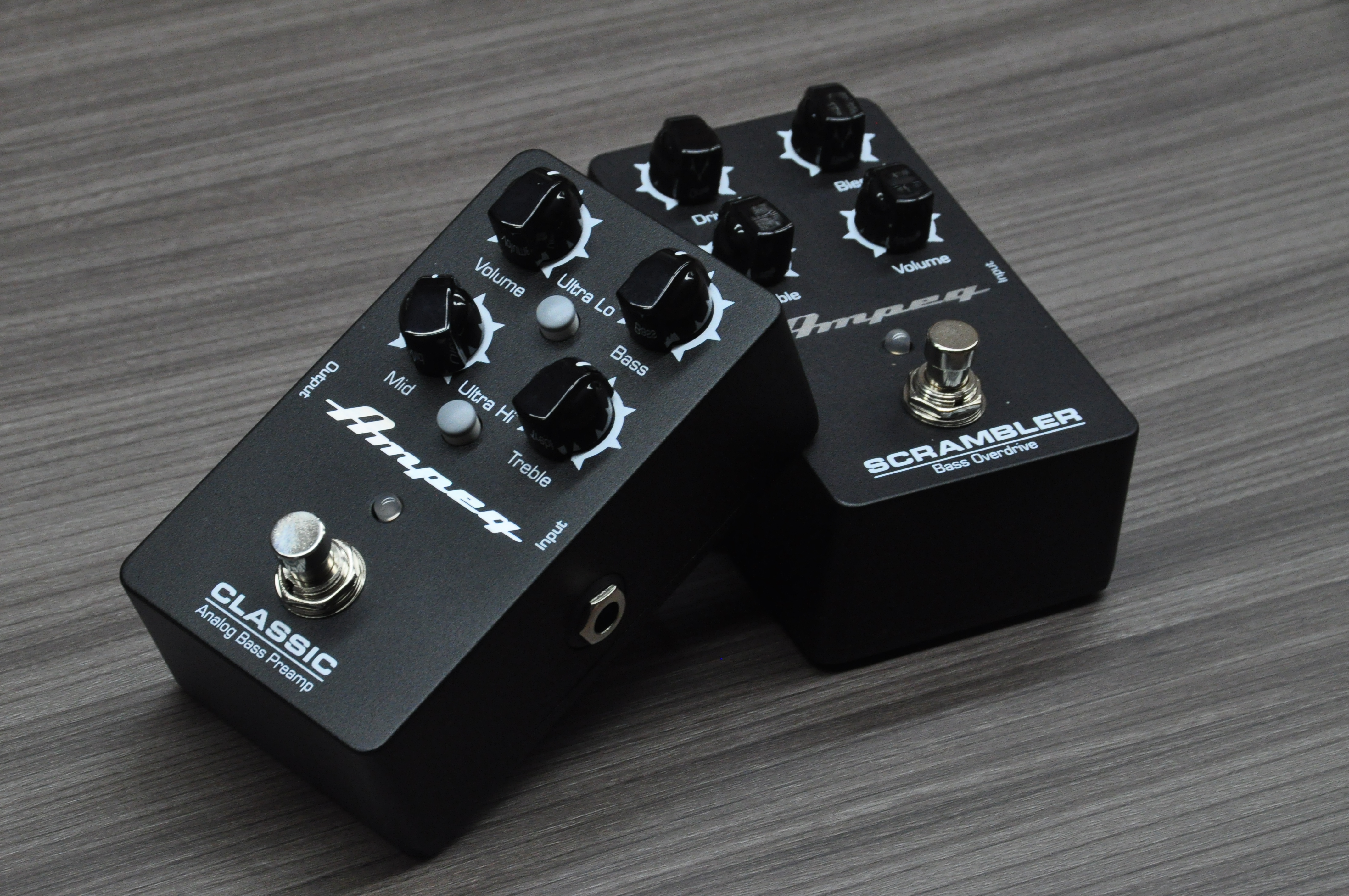 Ampeg Classic Bass Preamp y Scrambler Bass Overdrive - Bajos y