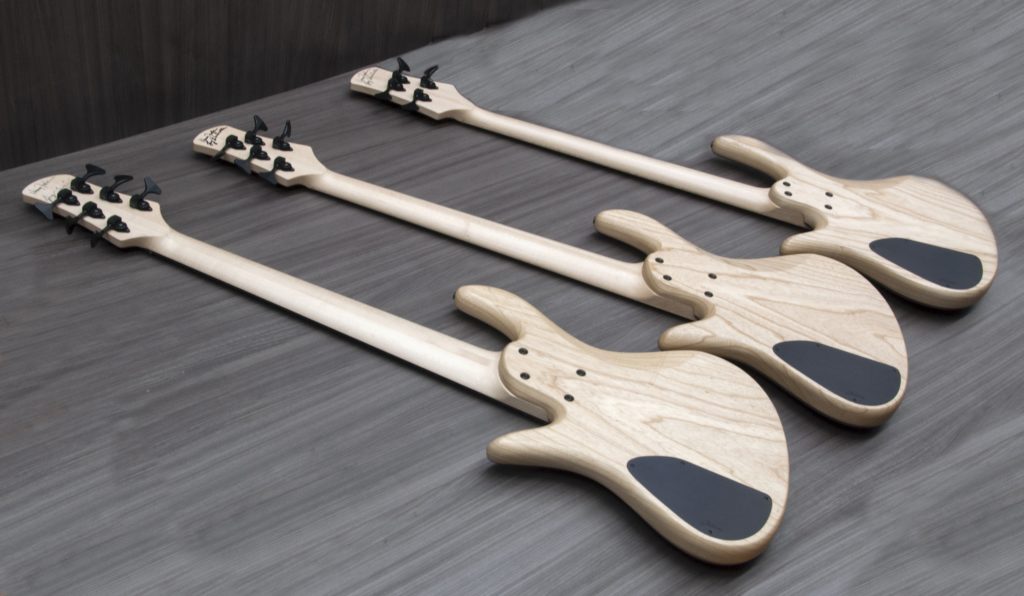 Fodera Standard Special Basses traseras